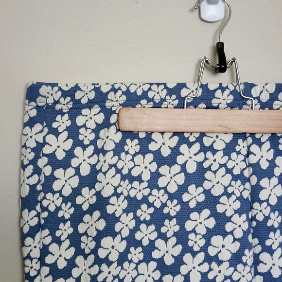 NWT AE Flare Pant - Picture 4 of 6